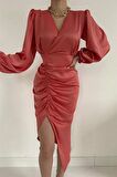 V Yaka Saten Elbise - Pembe