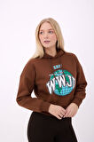 Kadın Kapüşonlu Baskılı Crop Sweatshirt