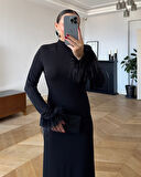 EQURİ Kadın Uzun Kollu Balıkçı Yaka Kol Ağzı Tüy Detaylı Uzun Krep Elbise