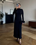 EQURİ Kadın Uzun Kollu Balıkçı Yaka Kol Ağzı Tüy Detaylı Uzun Krep Elbise