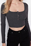 Stil Kadın Düğme Detaylı Fitted Vücuda Oturan Fitilli Esnek Bluz Crop Örme Slim Kalıp