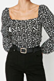 Stil Kadın Çiçek Desenli Fitted Vücuda Oturan Bürümcük Dokulu Bluz Crop Örme Regular Kalıp Balon Kol