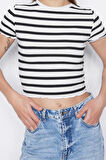 Moda Bisiklet Yaka Örme Slim Çizgili Desen Casual Günlük Crop Kısa Kol Bluz