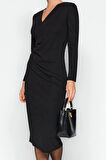 Moda Stil Slim Kruvaze Midi Boy Yaka Uzun Kollu Büzgü Detaylı Vücuda Oturan Örme Elbise