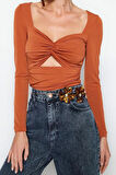 Stil Kadın Pencere Cut Out Detaylı Bluz Crop Örme Fitted Kalıp