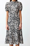 Kısa Kollu Dik Yaka Midi Elbise Çok Renkli Çiçek Desenli A Kesim Volanlı Astarlı Midi Dokuma Elbise