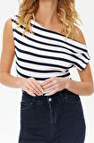Moda Kayık Yaka Örme Slim Geometrik Desen Casual Günlük Regular Kısa Kol Bluz