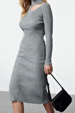 Moda Stil Slim Dik Yaka Midi Boy Triko Cut Out Pencere Detaylı Elbise