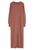 Moda Stil Relaxed Bisiklet Yaka Maxi Boy Tesettür Kendinden Desenli Triko Elbise