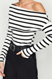 Moda Kayık Yaka Örme Slim Çizgili Desen Casual Günlük Regular Uzun Kol Bluz