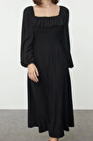 Moda Stil Slim Kare Yaka Midi Boy Büzgü Drape Detaylı Uzun Kollu Bürümcük Dokulu Kumaş Örme Elbise