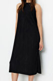 Moda Stil Relaxed Halter Yaka Midi Boy Shift Düz Sıfır Kol Piliseli Örme Elbise