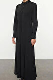 Moda Stil Fitted Gömlek Yaka Uzun Tesettür Eteği Volanlı Düğme Detaylı Örme Elbise