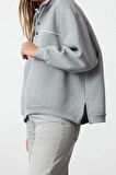 Bol Dik Yaka Düşük Kol Uzun Çıtçıtlı Kalıp Çıtçıtlı Biyeli Kalın İçi Polarlı Örme Sweatshirt