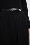 Moda Stil Relaxed Bisiklet Yaka Maxi Boy Tesettür Kemerli Eteği Piliseli Uzun Triko Elbise