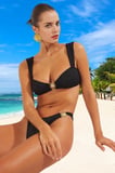 Tasarım Bikini Takımı UV Korumalı Şık Detaylı Klora Dayanıklı Plaj Ve Havuz İçin