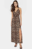 Leopar Desenli Kolsuz Viskoz Maxi Elbise A Line Kesim Yırtmaç Detay Zarifane Tasarım Modern Stil