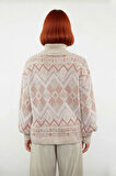 Kadın Soğuk Havaların Vazgeçilmezi Oversize Balıkçı Yaka Etnik Desenli Triko Kazak Şıklığı