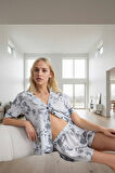 Rahat Viskoz Pijama Takımı Çiçekli Desen Şortlu Dokuma Kumaş Konforlu Kesim Modern Stil