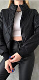 KADIN SİYAH PARLAK KAPİTONE CROP MONT