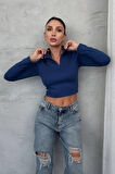 DİK YAKA YARIM FERMUARLI UZUN KOLLU CROP BLUZ