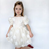 Beyaz Gül Detaylı Fiyonklu Özel Gün Elbisesi | Parti ve Doğum Günü Kıyafeti