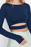 Kadın Crop Bisiklet Yaka Fitted Kalıp Örme Pencere Cut Out ve Baş Parmak Delik Detaylı Spor Üst Bluz