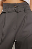 Kadın Yeni Moda Dar Paça Regular Boy Dokuma Kemerli Kargo Pantolon