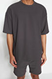 Yeni Sezon Oversize Polyester Bisiklet Yaka Kısa Kol Dokulu Desenli Günlük T-Shirt
