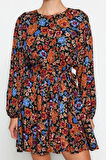 Kadın Moda Şık Mini Boy Bisiklet Yaka Regular Kuşaklı Çiçekli Dokuma Elbise
