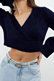 Kadın Moda Şık Kruvaze Standart Kol Crop Yumuşak Dokulu Triko Kazak