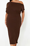 Kadın Moda Şık Büyük Beden Midi Boy Kayık Yaka Fitted Tek Omuz Örme Elbise