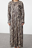 Kadın Moda Şık Tesettür Maxi Boy Bisiklet Yaka Regular Krinkle Örme Animal Zebra Desenli Elbise