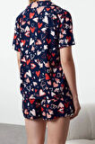 Kadın Moda Şık Gömlek Yaka Geniş Paça Uzun Kol Kalp Desenli Viskon Dokuma Pijama Takımı