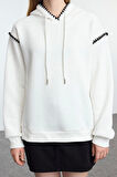 Kadın Moda Şık Regular Kapüşonlu Düşük Kol Regular Kroşeta Detaylı Kalın İçi Polarlı Örme Sweatshirt