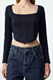 Kadın Moda Şık Crop Kare Yaka Slim Kalıp Örme Biye Detaylı Fitted Vücuda Oturan İnterlok Bluz
