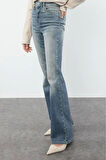 Kadın Moda Şık Kot Pantolon İspanyol Paça Uzun Boy Denim Vintage Normal Bel İspanyol Paça Jeans