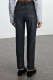Kadın Moda Şık Kot Pantolon Boru Paça Uzun Boy Denim Normal Bel Slim Mom Jeans