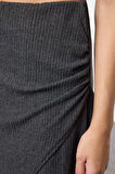 Kadın Moda Stil Midi Astarsız Örme Kruvaze Dokulu Büzgü Drape Detaylı Midi Etek