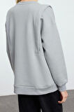 Kadın Relaxed Bisiklet Yaka Düşük Kol Kalın İçi Polarlı Rahat Kesim Kol Detaylı Örme Sweatshirt