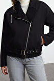 Kadın Moda Şık Oversize Gömlek Yaka Standart Düz Astarlı Kemerli Gabardin Biker İnce Ceket Mont