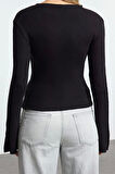 Kadın Regular Bisiklet Yaka İspanyol Kol Slim Kalıp Örme Nervür Detaylı Fitted Vücuda Oturan Bluz