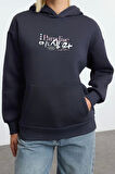 Kadın Moda Şık Bol Kapüşonlu Düşük Kol Uzun Ön Arka Baskılı Geniş Kalıp Örme Sweatshirt
