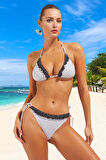 Modern Üçgen Bikini Takımı Klora Dayanıklı Su Sporları İçin Ergonomik Kesim Esnek Kumaş