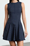 Kadın Moda Şık Mini Boy Bisiklet Yaka Regular Çizgili Eteği Belden Açılan Poliviskon Dokuma Elbise