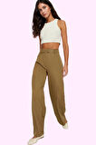 Kadın Uzun Boy Geniş Paça Pantolon Şıklık ve Rahatlığın Buluştuğu Nokta Yaz Aylarının Vazgeçilmezi