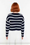 Kadın Crop Boy Akrilik Triko Kazak Bisiklet Yaka Geniş Kalıp Çizgili Soğuk Havalara Uygun Kaliteli