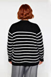 Kadın Rahat Siyah Çizgili Gold Düğme Detaylı Bisiklet Yaka Şardon Akrilik Triko Kazak Kışlık