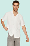 Erkek Yazlık Kısa Kollu Gömlek; Apaş Yaka; Oversize; Beyaz; Günlük Stil Yaz Aylarının Vazgeçilmezi