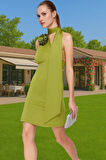 Rahat Yeşil Bodycon Mini Elbise Asimetrik Yaka Örme Kumaştan Özel Etkinlikler İçin Özel Tasarım